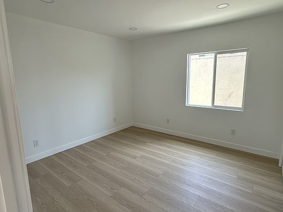 5th image of 13052 Cypress Streetunit #A