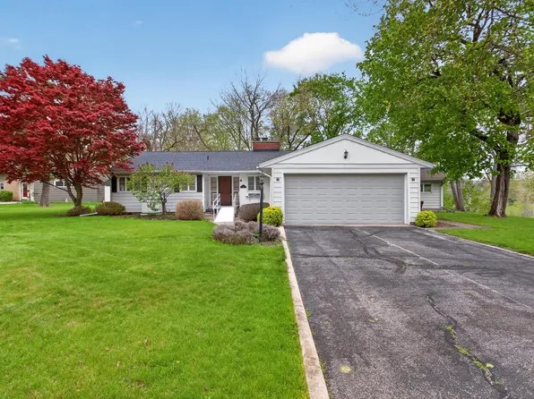 400 Outer Ct, Tecumseh, MI 49286