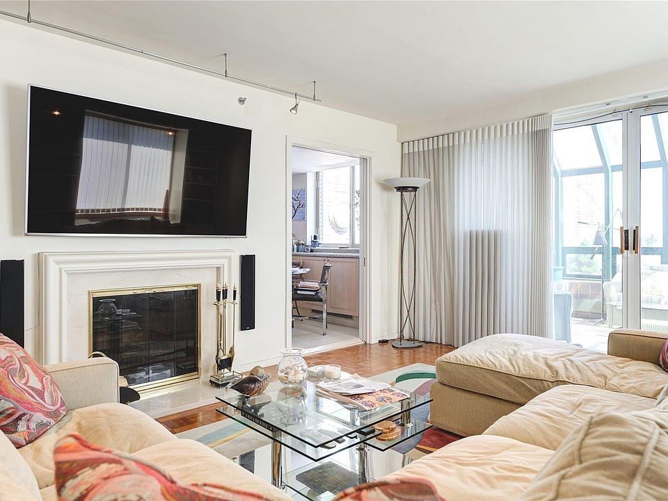 1st image of 100 Hilton Avenue #PH 6