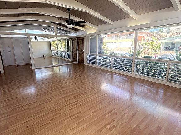 5th image of 1311 Maalahi St