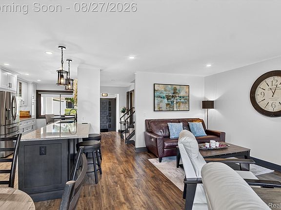 4th image of 846 Yorktown Ct