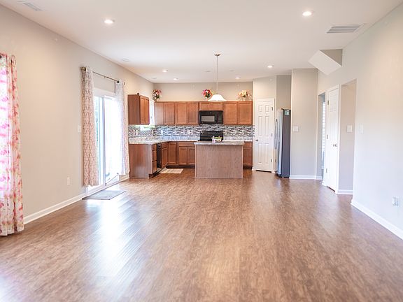5th image of 5150 Arling Dr