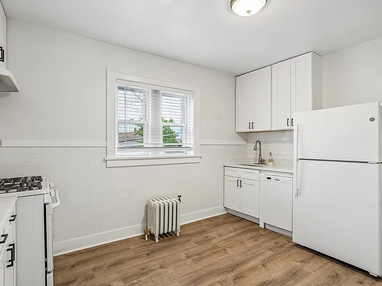 226 Lemont St #2 — Photo 6
