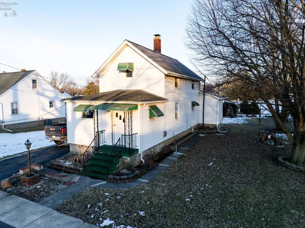 421 Everett Rd, Fremont, OH 43420