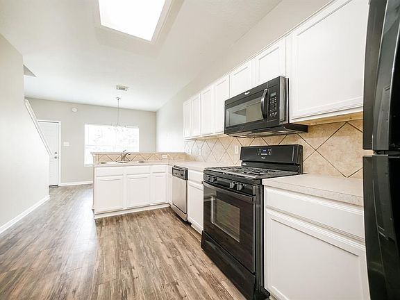 5th image of 12314 Carriage Oak Circle