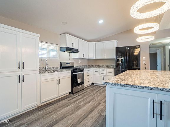 3rd image of 14741 Bocalusa Ave #B
