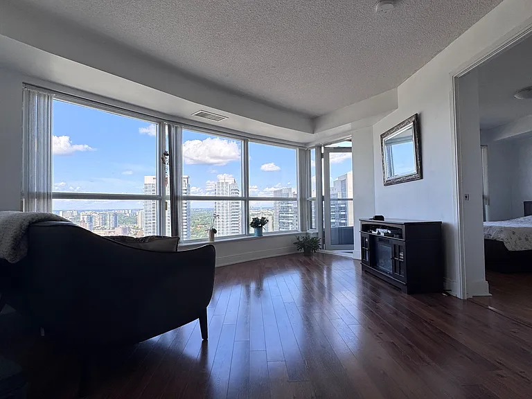 125 Village Green Sq #2909 — Photo 12
