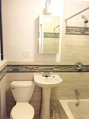 Rented by Rapid Realty Cobble Hill | media 25