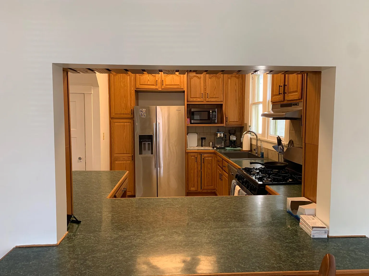 6 bed, 2800 sqft, $2,900 — Photo 4