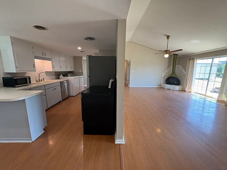 4691 S Winston Ave — Photo 10