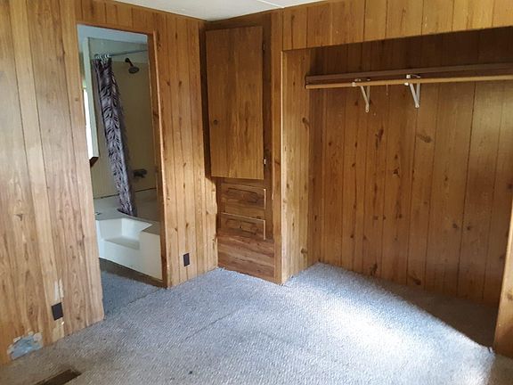 5th image of 1313 W Rosewood Ave
