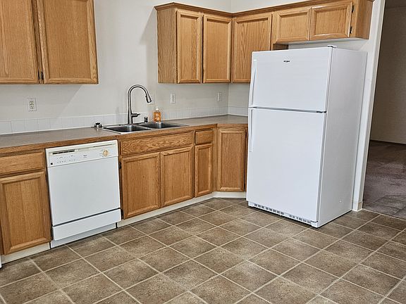 5th image of 8421 16th Ave SE