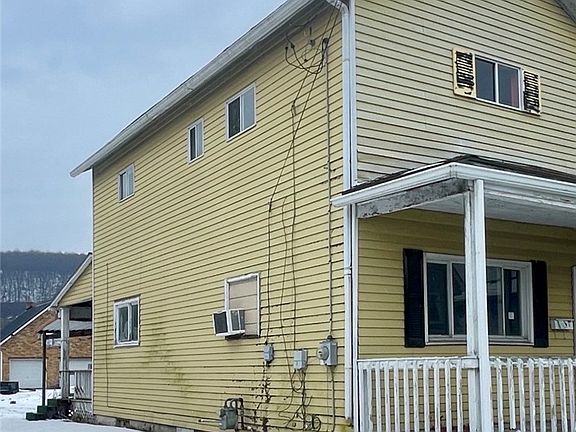 2nd image of 1716 4th Ave