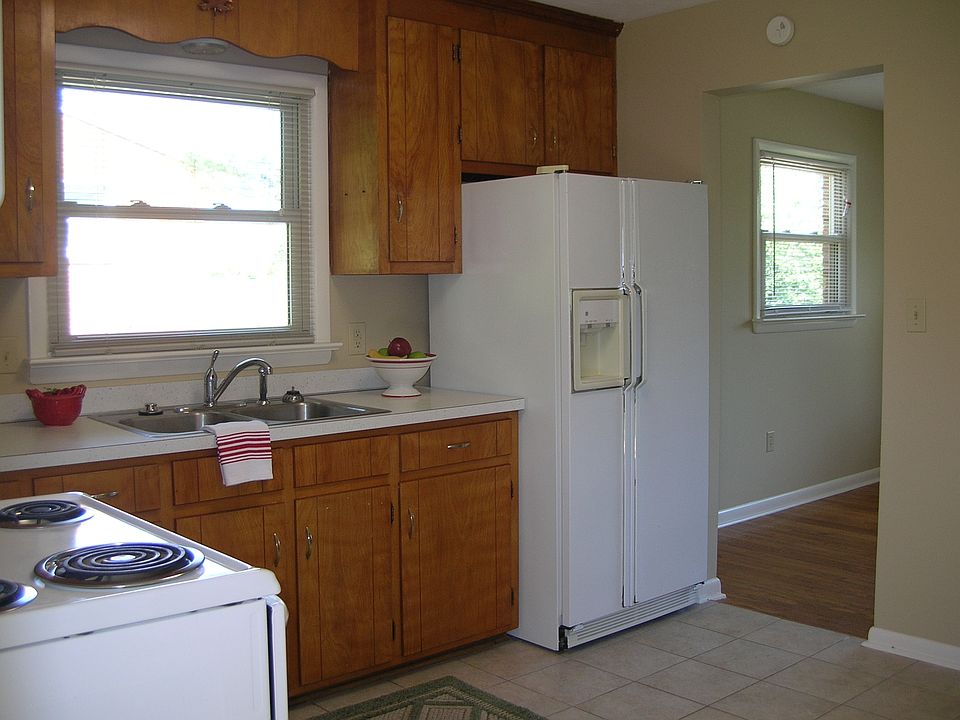 19 Pleasant Valley Dr, Weyers Cave, VA 24486 Zillow