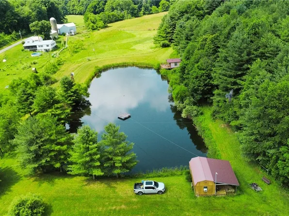 1139 Allgyer Rd SE, Gnadenhutten, OH 44629