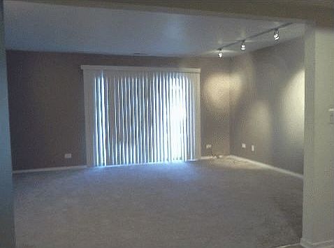 3rd image of 727 Killarney Ct APT 1A