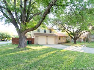 6202 Applewest Cir, San Antonio, TX 78240