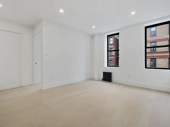 2nd image of 300 W 21st St APT 33