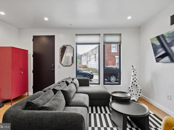 1232 Leopard St, Philadelphia, PA 19125
