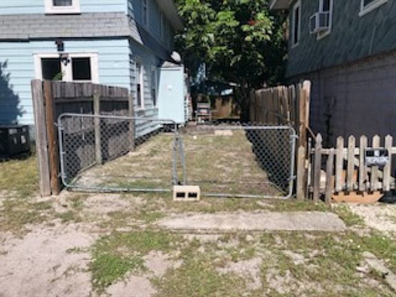 5th image of 670 38th Ave S