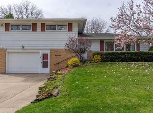 1405 Arrowood Dr, Madison, WI 53704