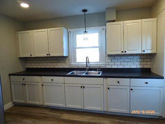 4th image of 1947 South Church Street