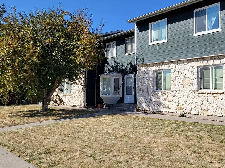 1605 W Koch St — Photo 6