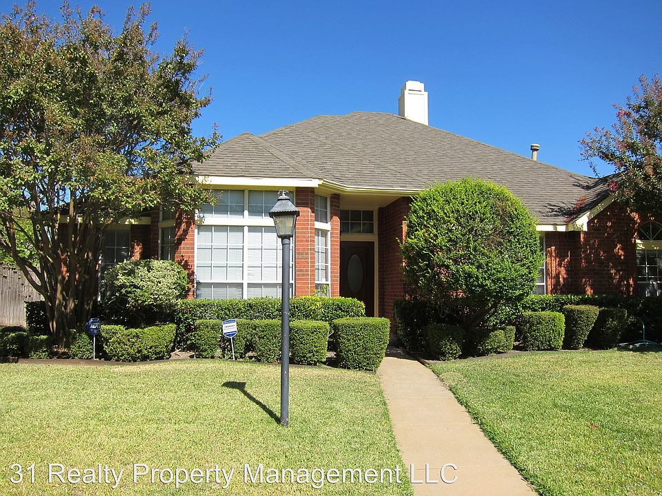 1st image of 1425 Burlington Dr