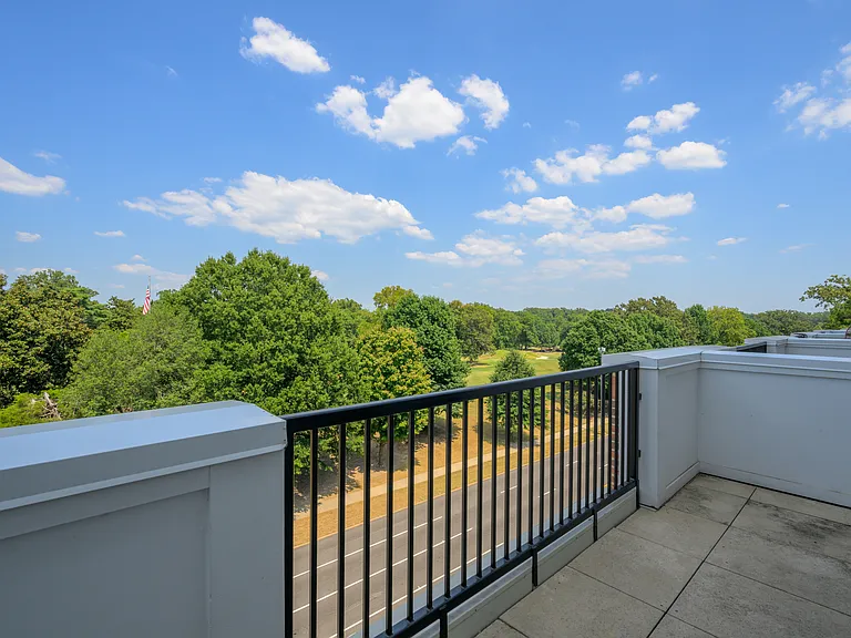 Art Lofts @ Overton — Photo 49