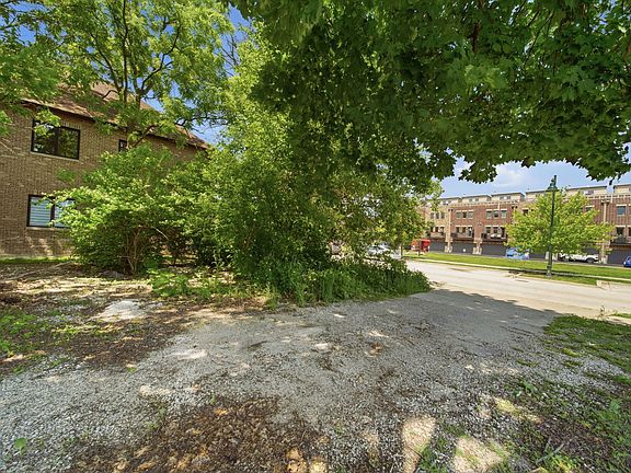 5th image of 502 Talcott Ave