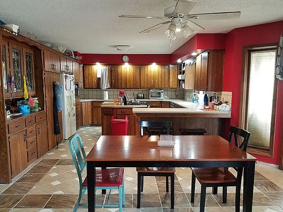 Kitchen & Dining room.