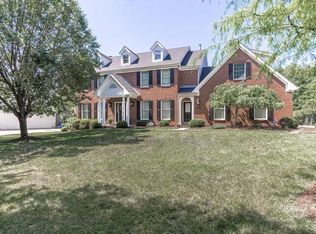 16054 Pierside Ln, Ballwin, MO 63021