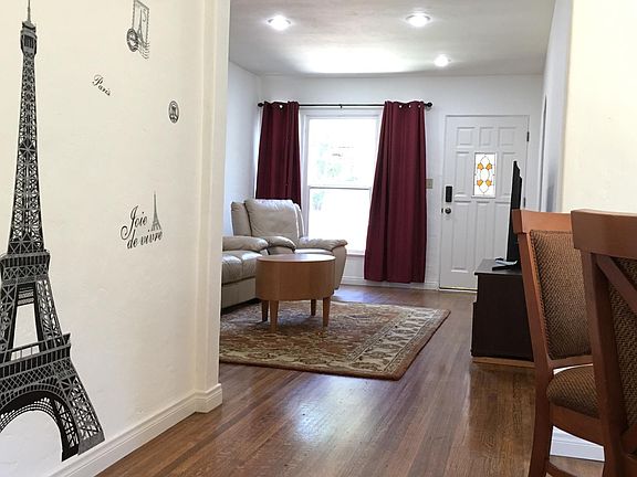 4th image of 1833 Silver Lake Blvd