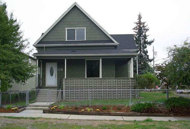 1st image of 621 E 35th St