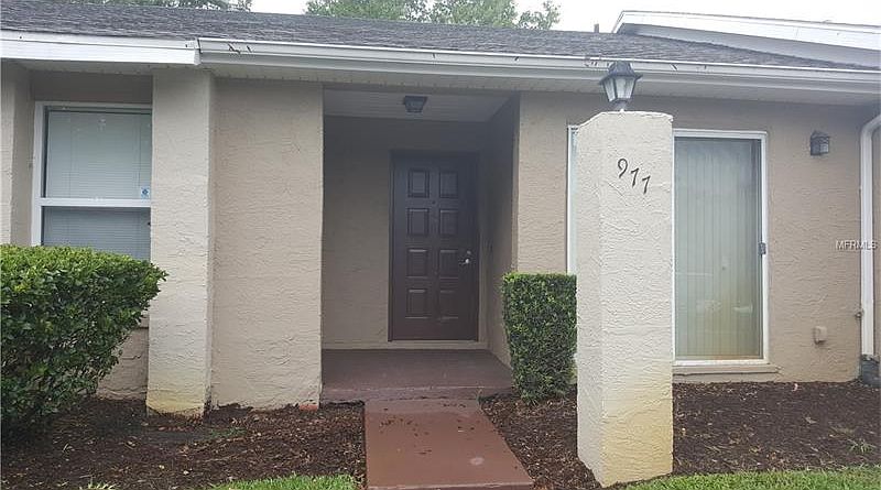 1st image of 977 Pebble Creek Cir