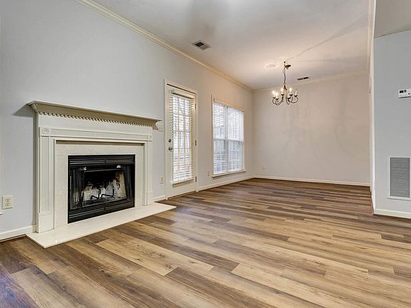 3rd image of 1420 River Walk Cir