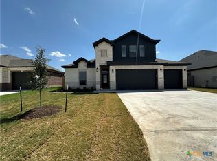 613 Golden Eagle Dr, Salado, TX 76571