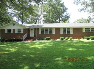 102 Yale Dr, Tullahoma, TN 37388