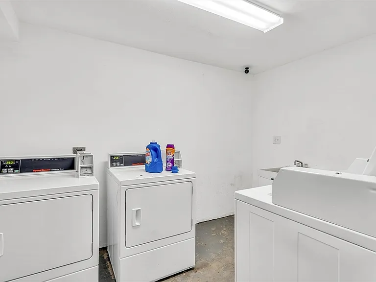 109 Harrishof St #1 — Photo 16