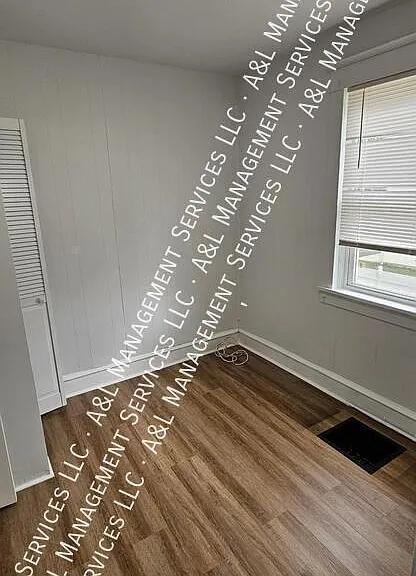 210 W McNeal St — Photo 17