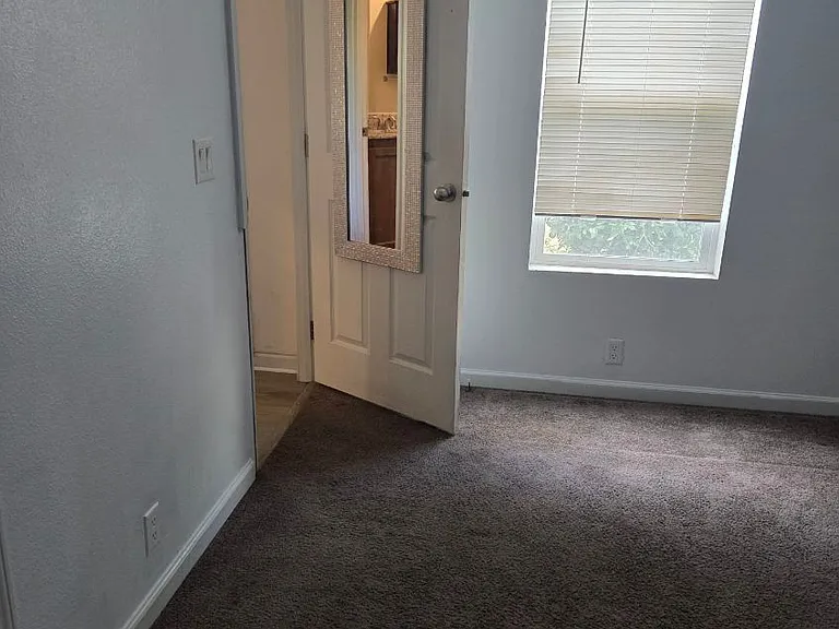 21100 State St #114 — Photo 5