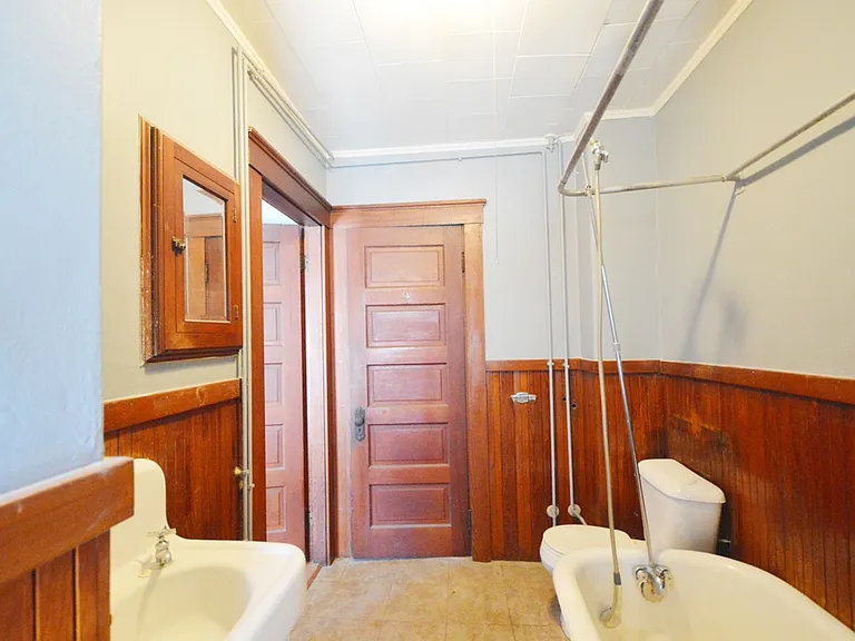 53 Forest St — Photo 43