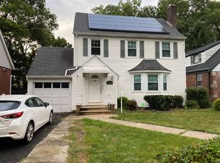 2084 Jones Rd, Fort Lee, NJ 07024