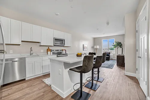 127 Centre St #507 Photo 1