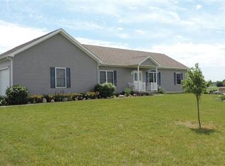 4227 Cattle Dr, Stockbridge, MI 49285