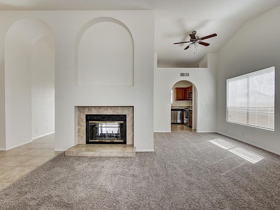 8955 W Windsor Ave-11