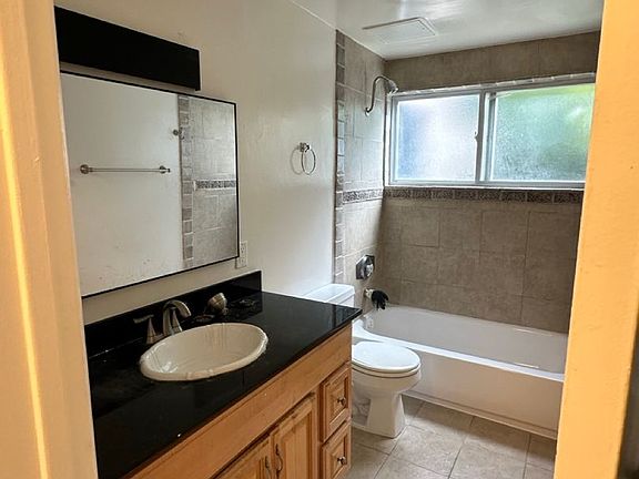 3rd image of 8601-8609 Saran Dr #8603