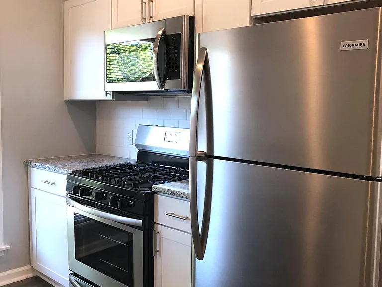 412 Hawley Ave #2 — Photo 2