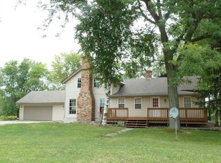 W3018 Koch Rd, Fort Atkinson, WI 53538