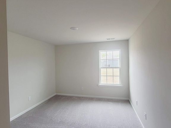 5th image of 18124 New Mark Ave
